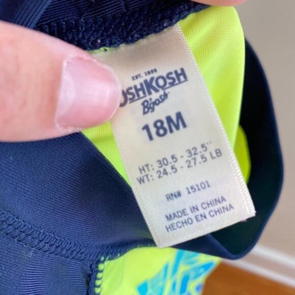 OshKosh B'Gosh Boys Neon Rash Guard 18 Months - Picture 5 of 6